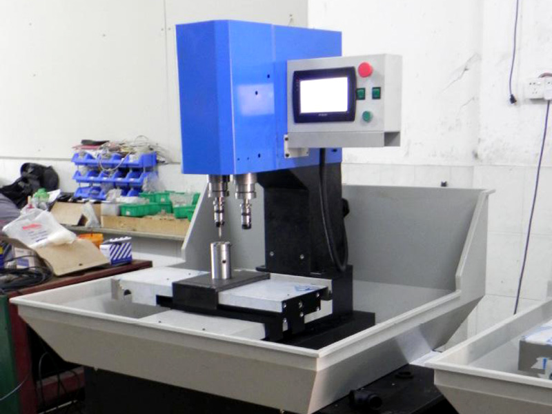 鉆攻機(jī)多少錢一臺(tái)？設(shè)備報(bào)價(jià)！