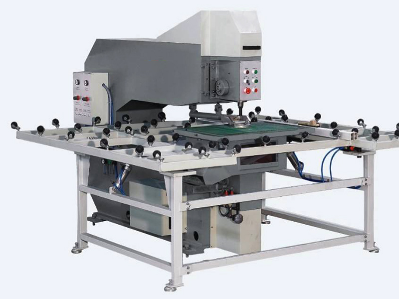 玻璃鉆孔機(jī)怎么對(duì)齊上下鉆頭？注意事項(xiàng)