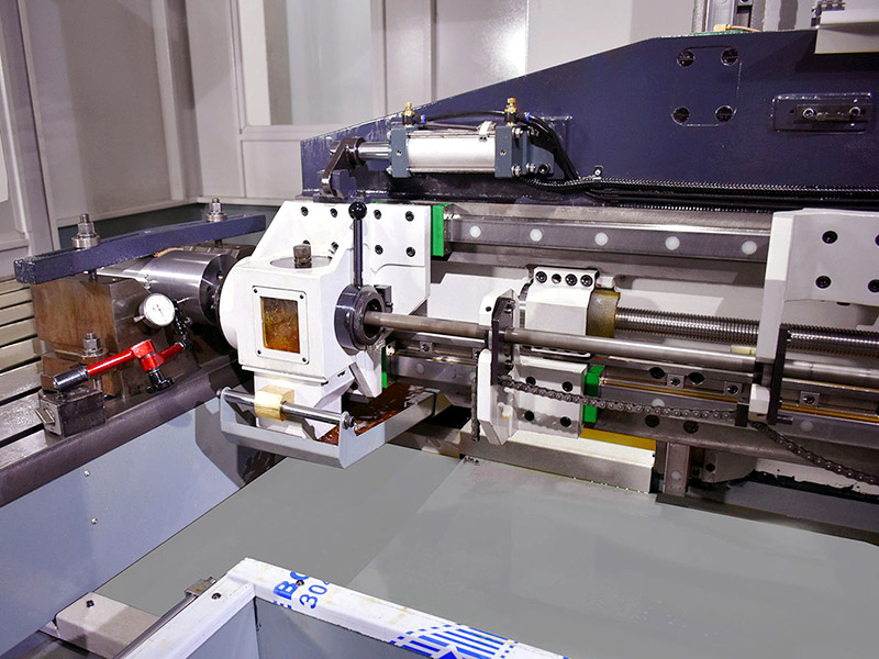 深孔鉆機(jī)床使用的油多久換一次？